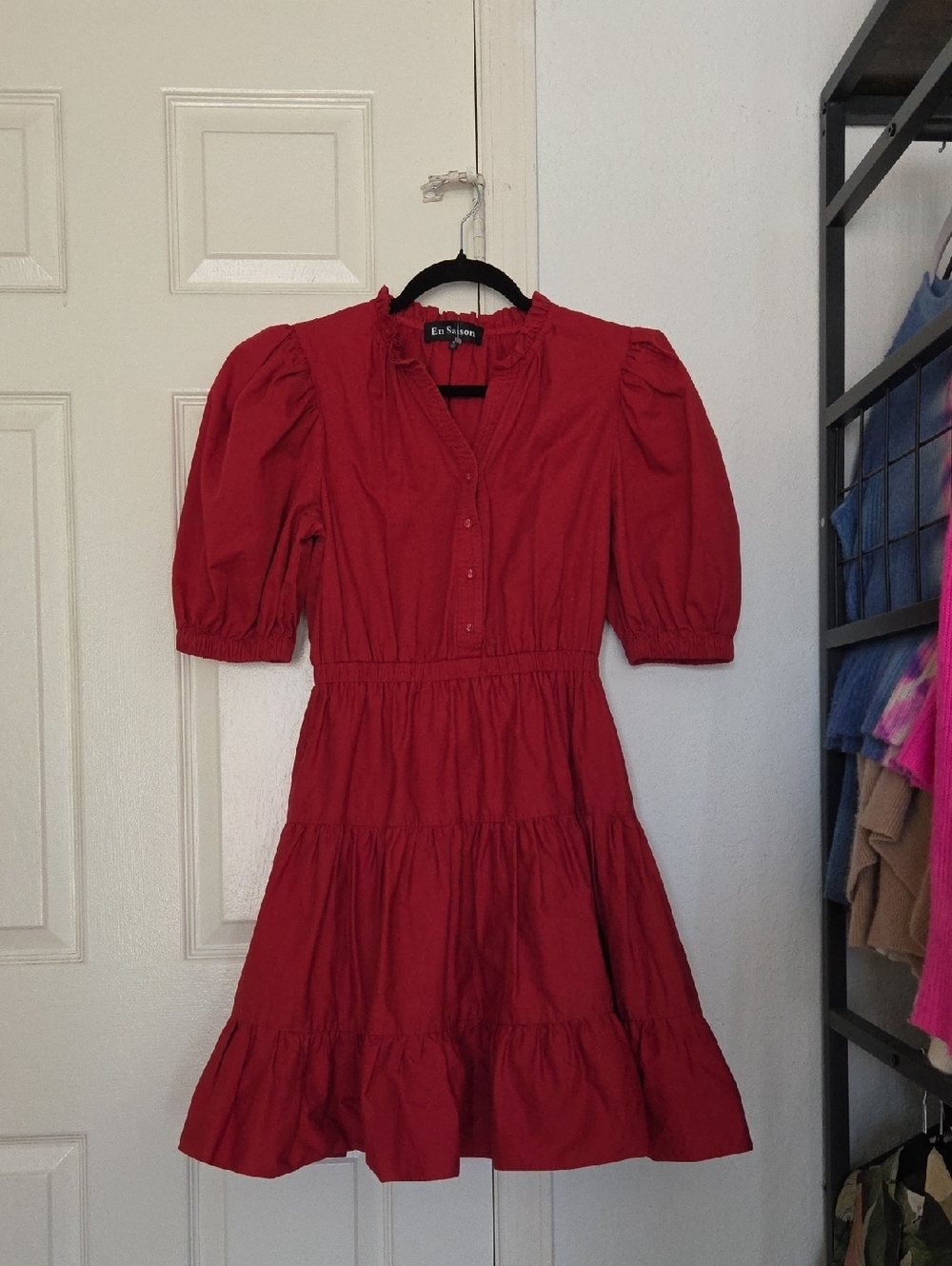 En Saison Red Puff-Sleeve Tiered Dress Small